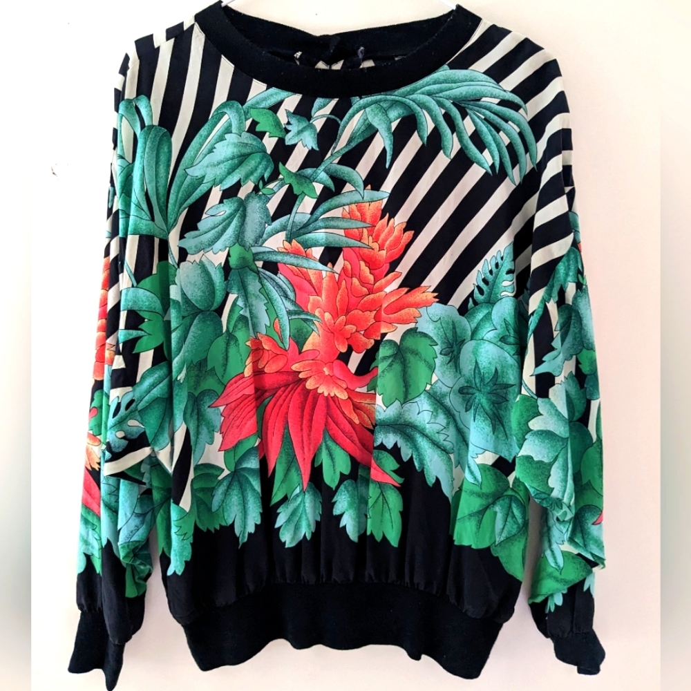 1980s Vintage Long-Sleeved Silk Blouse